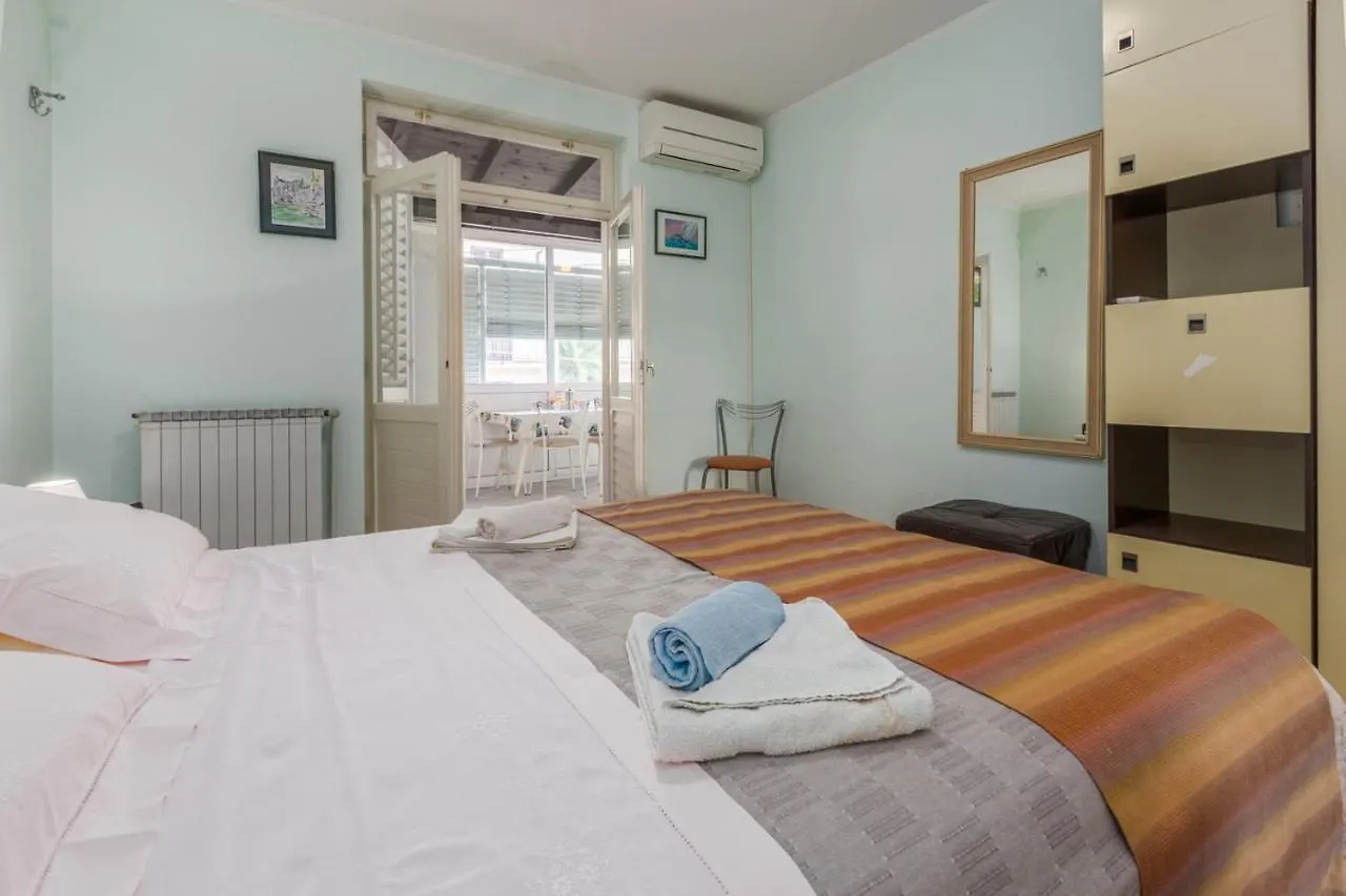 Apartments Luco Near The Beach And City Center Porec