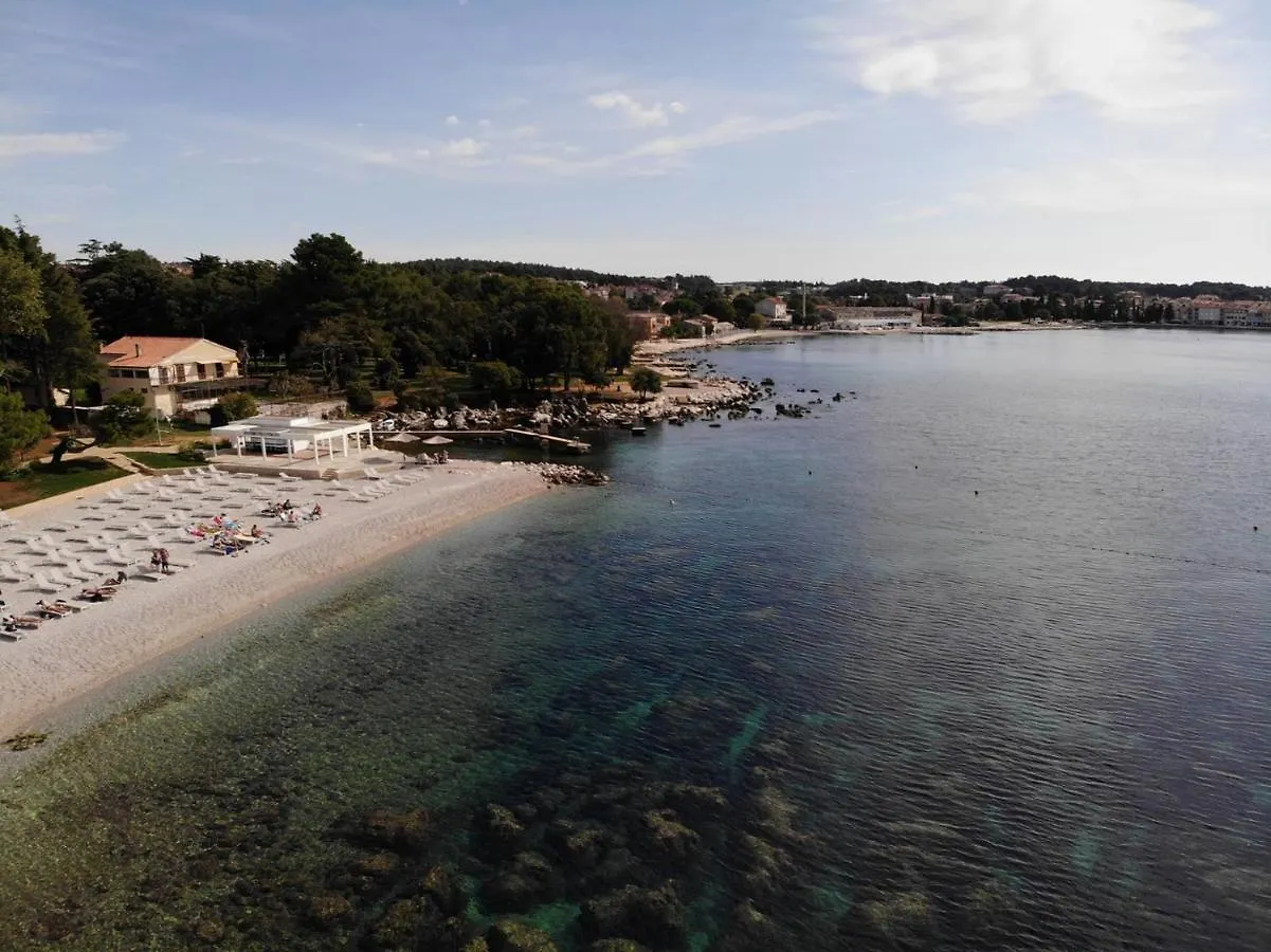 Apartments Luco Near The Beach And City Center Porec