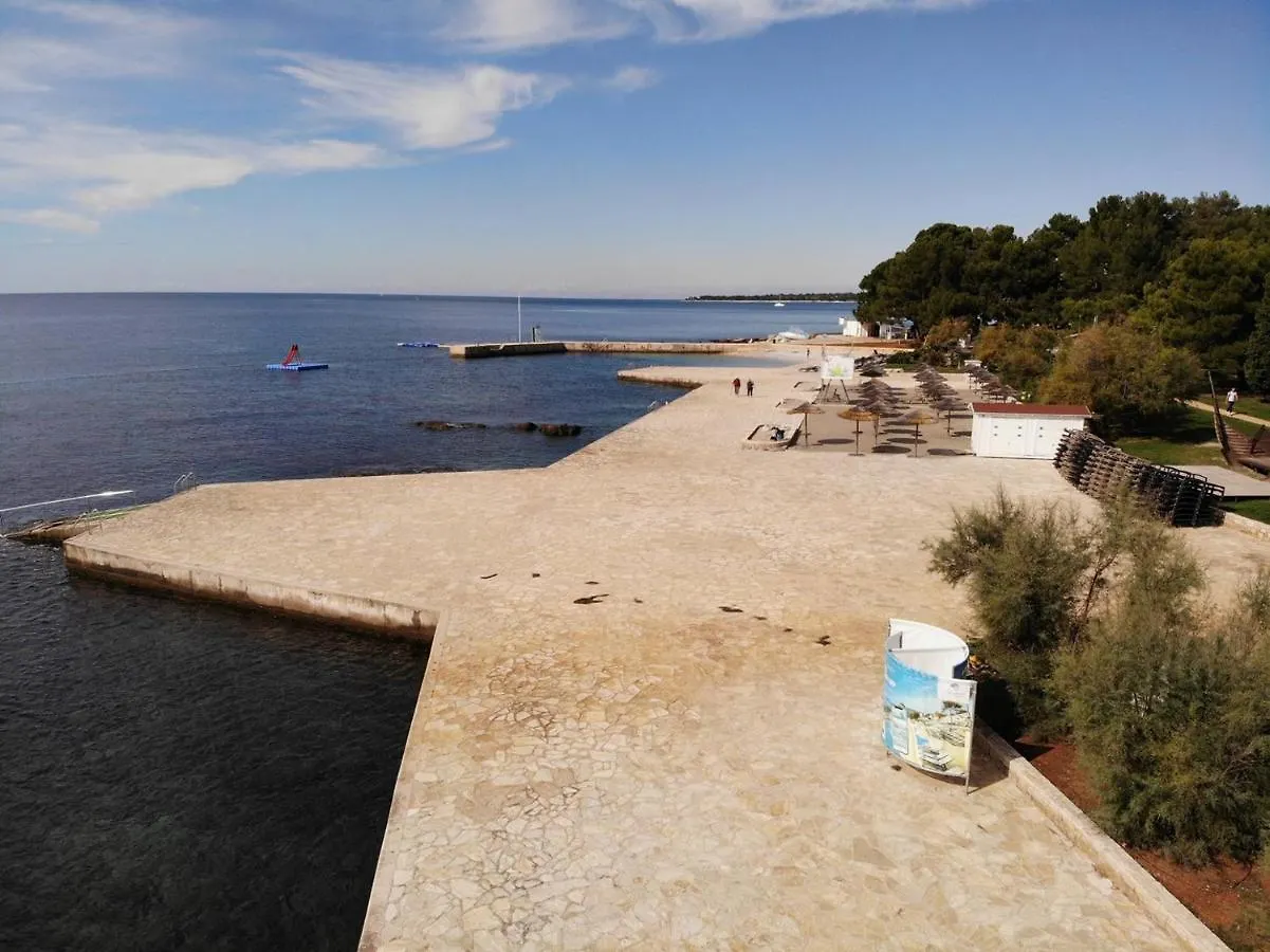 Apartments Luco Near The Beach And City Center Porec Guest house
