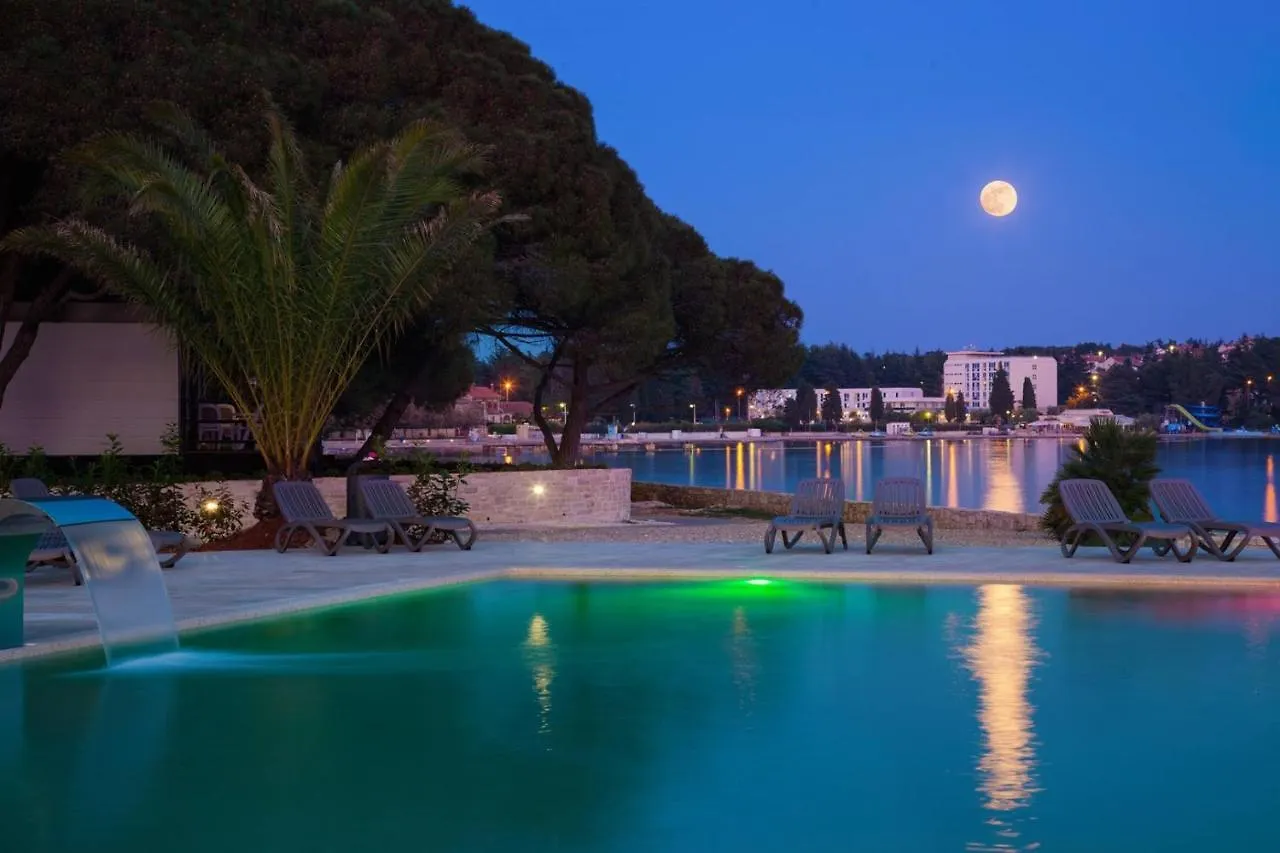 Apartments Luco Near The Beach And City Center Porec Guest house