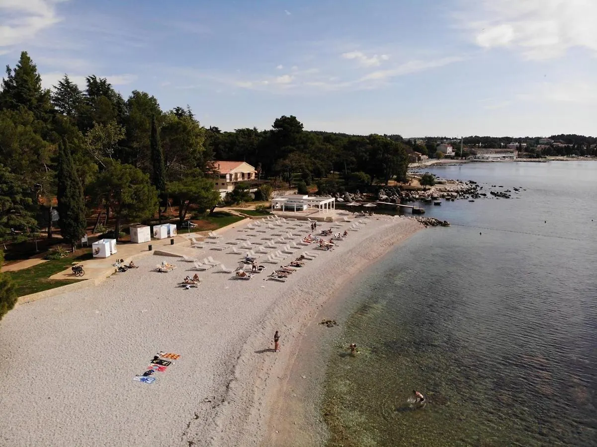 Guest house Apartments Luco Near The Beach And City Center Porec