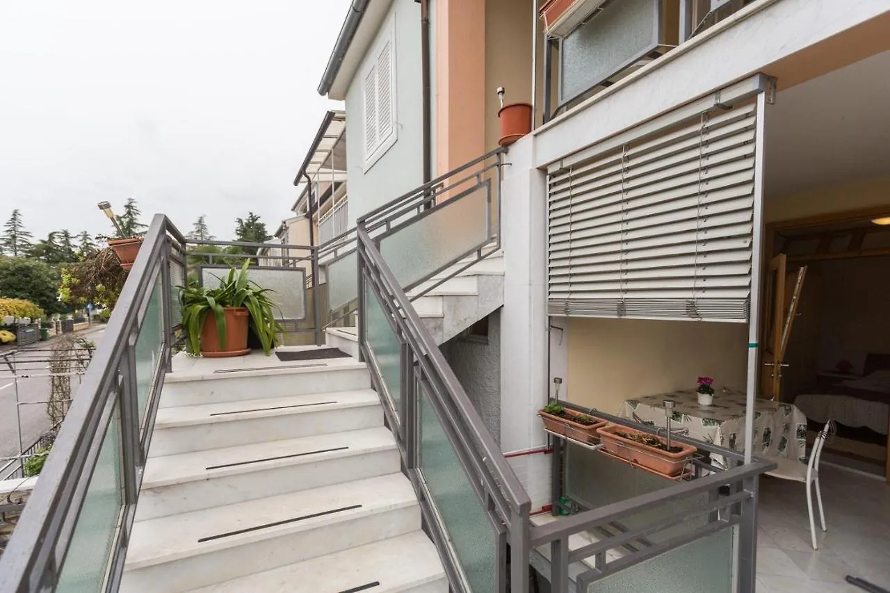 פורץ Apartments Luco Near The Beach And City Center קרואטיה